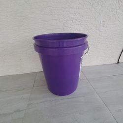 5 Gallon Bucket