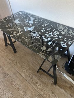 Wanorde Aanpassen intern IKEA Glass Top Desk for Sale in San Diego, CA - OfferUp
