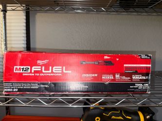 Milwaukee M12 FUEL INSIDER 12V Lithium-Ion Brushless Cordless 1/4 in. - 3/8 in. Extended Reach Box Ratchet (Tool-Only)
