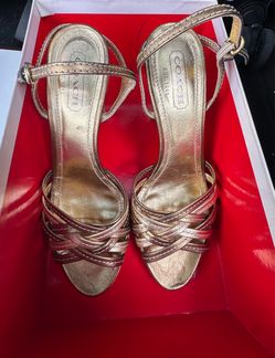 Coach -Stephany Women’s Gold Heels Size 7.5