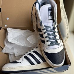 Authentic!!! Sneakers Size 9.5 US Men Brand New $65