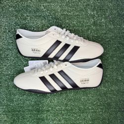 NEW Adidas Tokyo 'Off White Black' Women’s Size 8.5 JQ0597