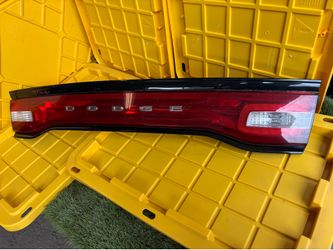 2011 - 2014 Dodge Charger Center Tail Light Bar Trunk Mounted LED OEM