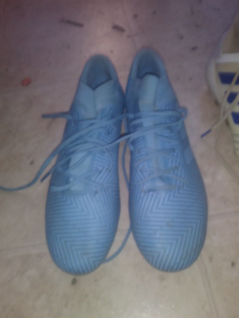 Soccer shoes Size 10.5