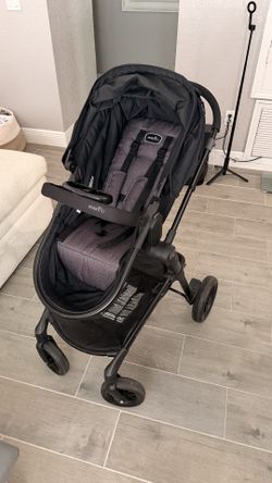 Pivot Evenflo Travel System & Car Seat