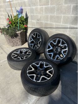 Ram 1500 6Lug wheels & Tires
