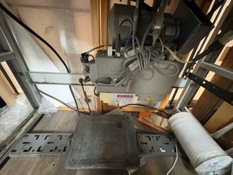 Cover stitch sewing machine automatic