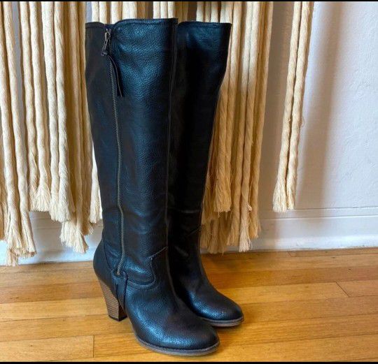 NWOB Mia Vegabond Black Knee High Boots Size 9