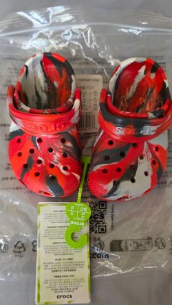 Toddler NEW Crocs Size 5C