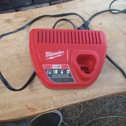 Milwaukee Battery Charger 