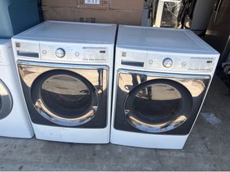 Kenmore Elite XL capacity stackable washer and gas dryer