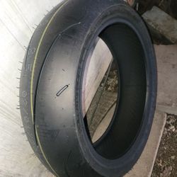 Q5s DUNLOP Sportmax 140.00