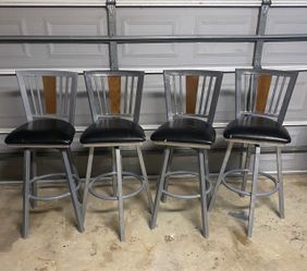 Steel swivel high chairs
