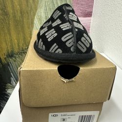 UGG Woman’s  Size 7 