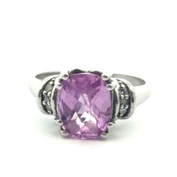 Woman’s Ladies 14k White Gold Cushion Cut Oval Pink Stone and Diamond Accents Ring Size 7 GP3128510