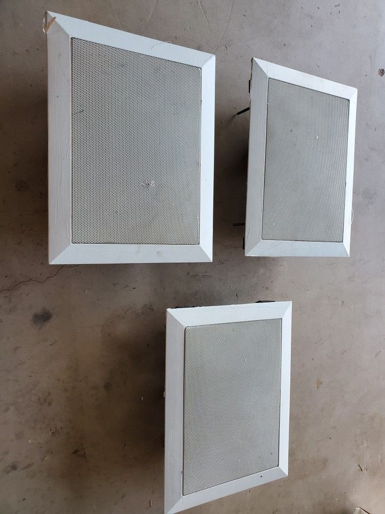 Boston Acoustics VRi560 In-Wall Speakers
