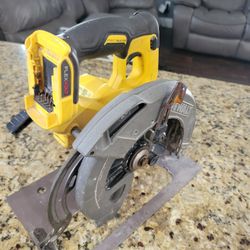 Flex bolt Dewalt Circular Saw 