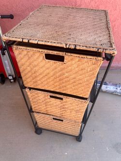 3 Tier Metal storage ! $30 firm