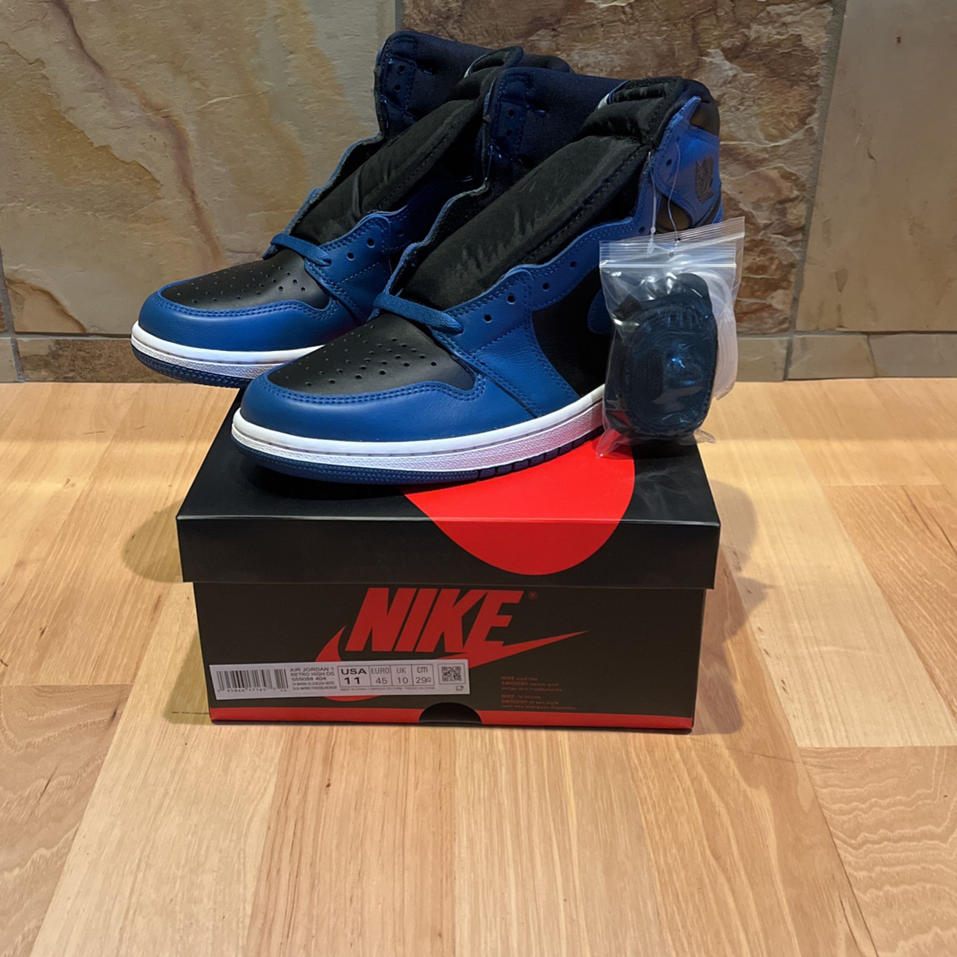 Air Jordan 1 High Dark Marina Blue Men’s Size 11, new with box