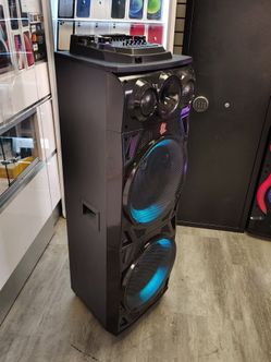 Party Speaker Bluetooth wireless with mic 🎤 controller brand new - On special deal grab it now - Just for $239 (limited time offer)