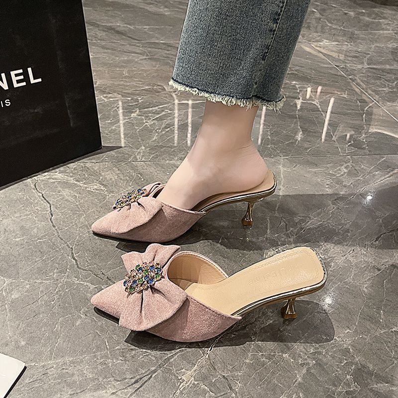 slippers