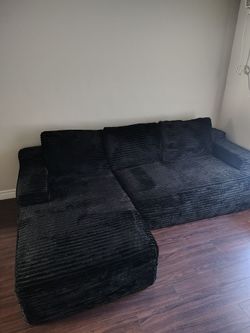 BRAND NEW Black Boneless Sectional Couch Sofa (L) facing chaise for sale TODAY