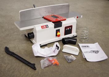 JET 6" Benchtop Jointer w/ Helical Head, Cast-Iron Tables, M/N JJ-6HHBT