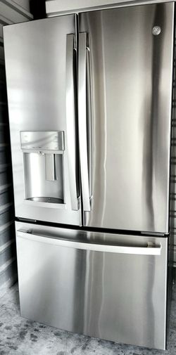 2Yr Old Counter Depth French Door Refrigerator