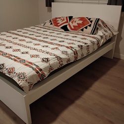 IKEA Full Bed Frame /full Matttress