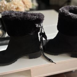 Black Fuzzy Juicy Couture Boots, With Ribbon Bow.