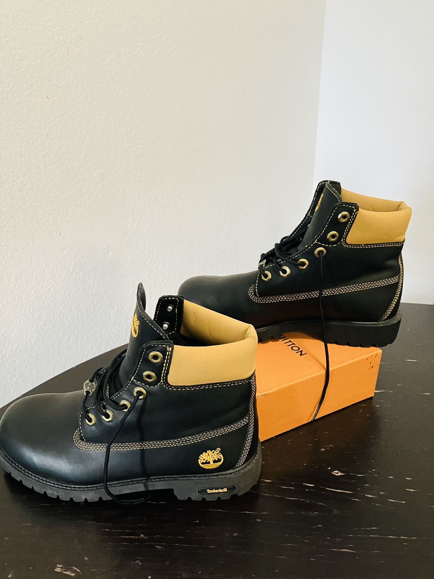 Timberland Boots Size 6 But It Fit Like 7 Women