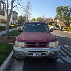 2002 Mitsubishi Montero