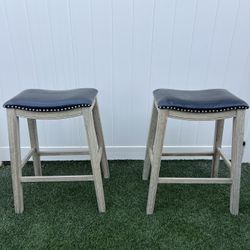 American Furniture Warehouse Barstools 