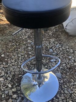 Counter Height Swivel Leather Stool