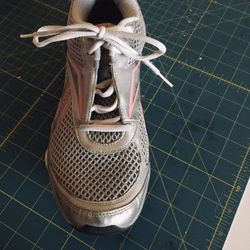 Reebok women’s shoes