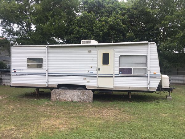 Sunnybrook travel trailer 2001 for Sale in Castroville, TX - OfferUp