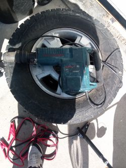 Bosch chipping gun