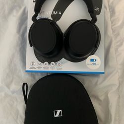  Sennheiser Momentum 4 Wireless Headphones