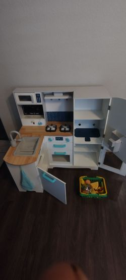 Toddler mini kitchen