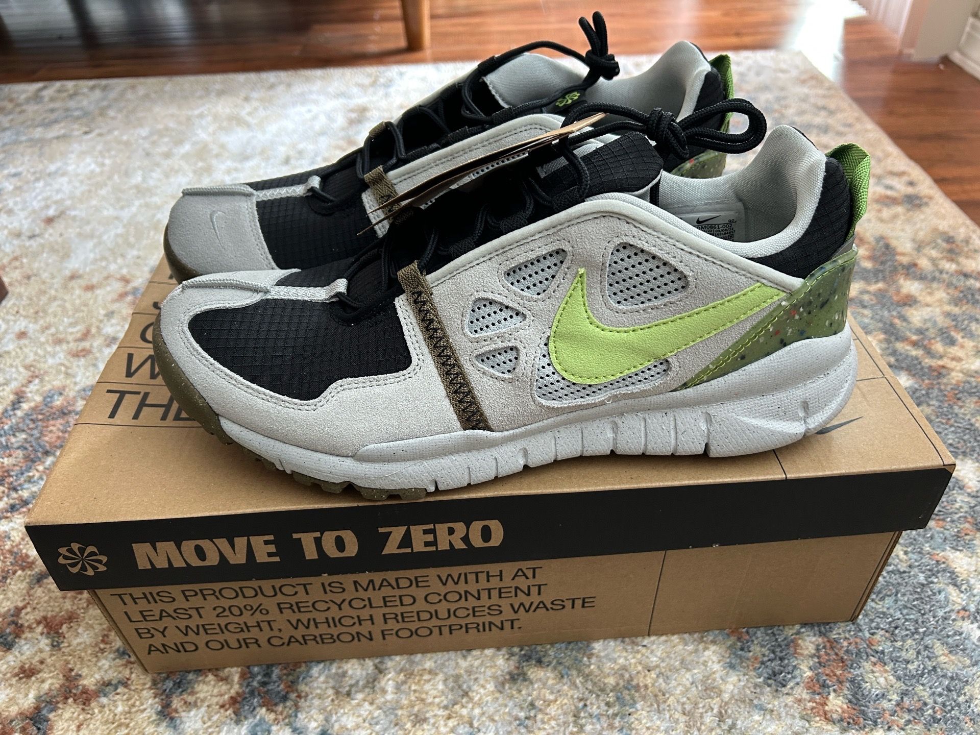 NIKE Free Terra Vista size 11.5