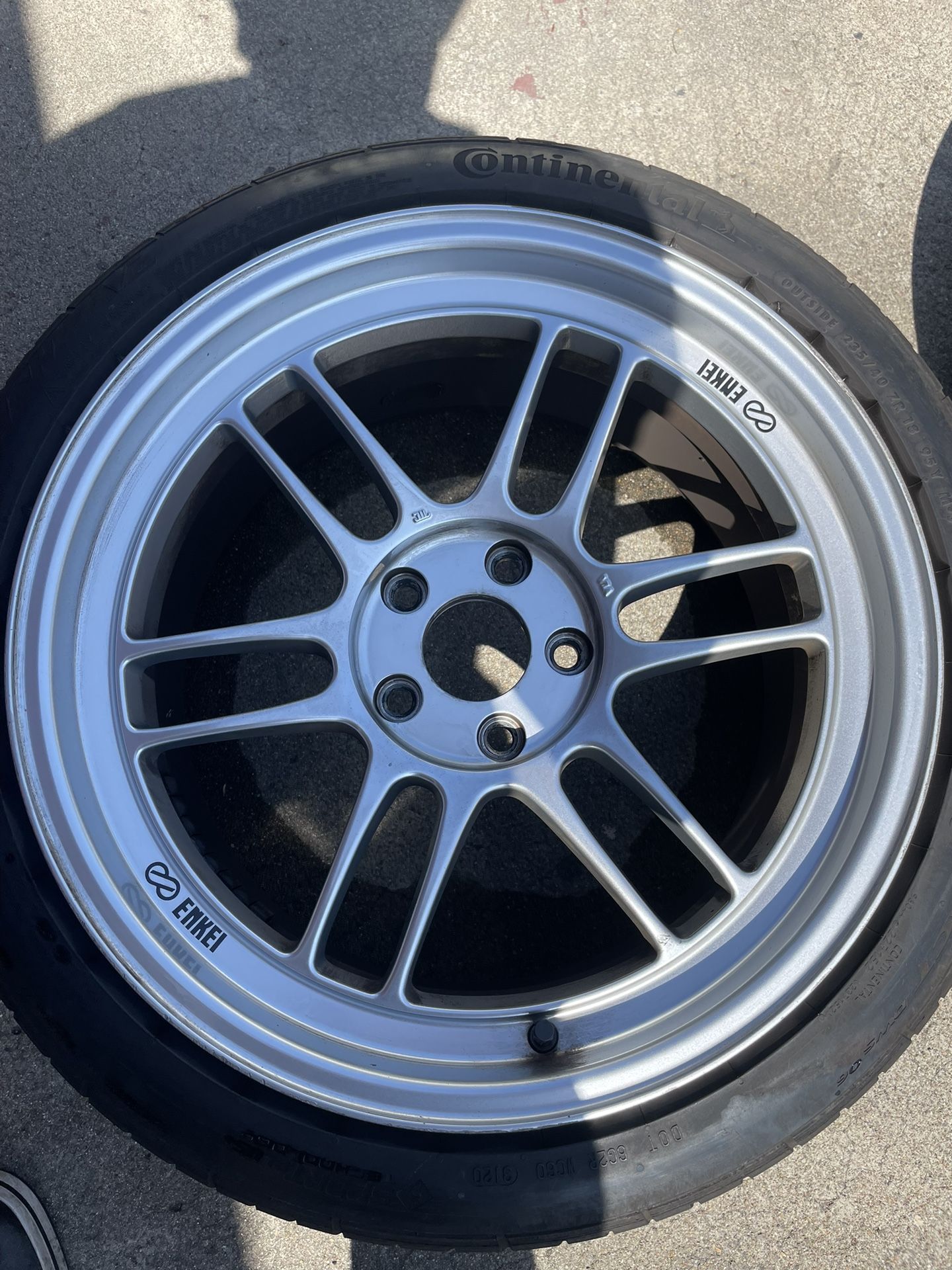 Enkei RPF1 18x9 +35 5x112 MK7 GTI/Audi Size