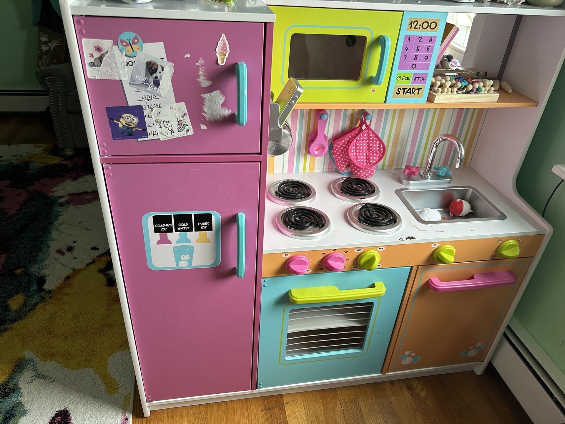 Kids Play Kitchen