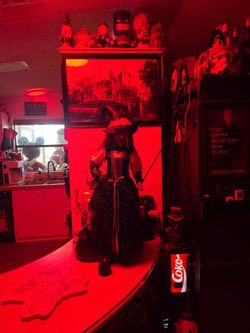 3 foot witch greeter