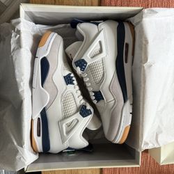 Jordan 4 SB Navy