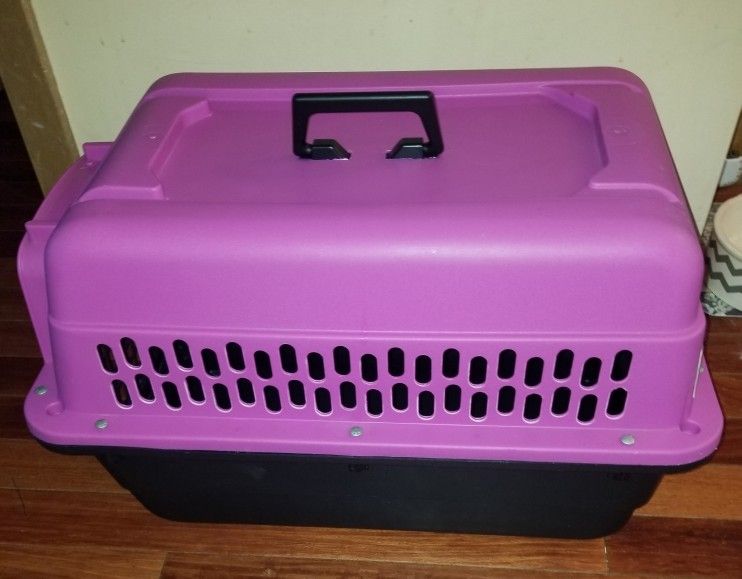 24 Inch Dog Crate (Traditional, Portable Sturdy Plastic Dog Kennel) Hu