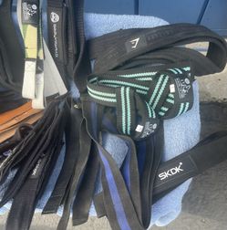 Lifting Straps —/ Huge Supply …. Various Brands / Lengths etc. $5 Ea call for more i