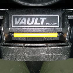 Pelican Case V100 W/Foam