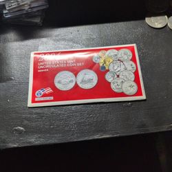 2004 United States Uncirculated Mint Set (Denver Mint)- ($20)