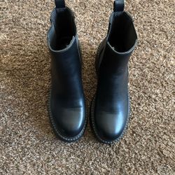 Madden Girl Boots Size 7 Women 