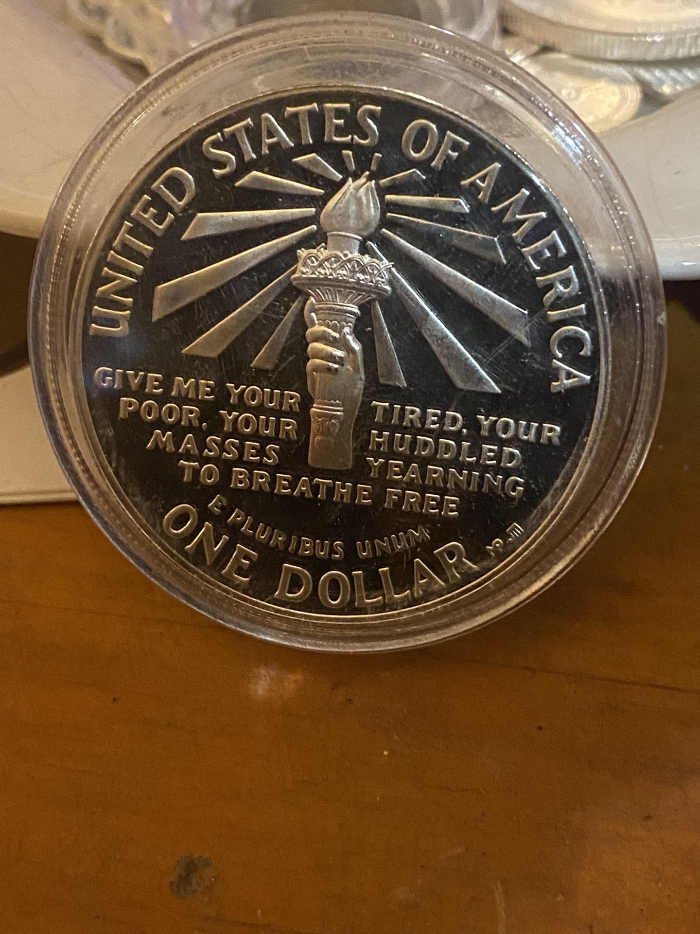 1986 Ellis Island Gate Way To America Silvdr Vintage Round